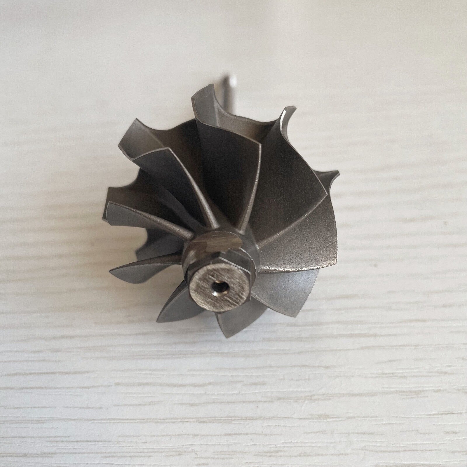 TD04L 41.2/47.2mm 9-blade turbine shaft/turbine wheel/turbine shaft