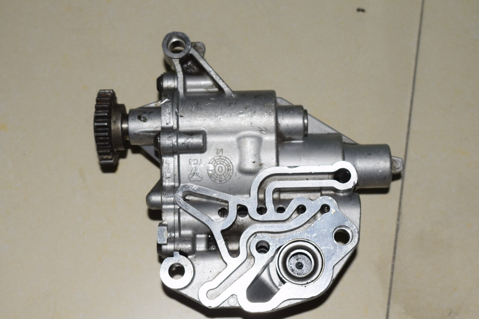 Engine oil pump assembly suitable for MKVII for A4 for A5 1.8 2.0 TFSI CJE1139 06H115105AN Q