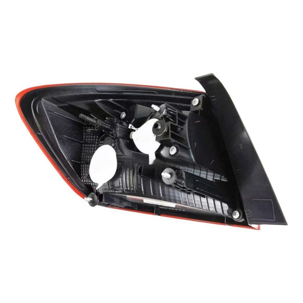 Tail Light L Outside Replace# 23281318