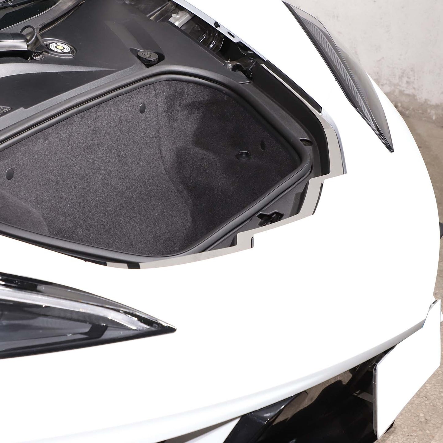 Suitable for 2020-2022 C8 for Corvette front nose cap mold decoration 4-piece polished stainless steel