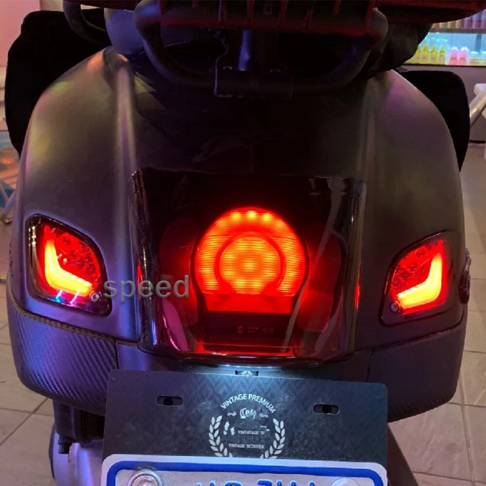 Front turn signal light For vespa gts 300/125 GTS300 GTS250 GTS150 GTV250 GTV300