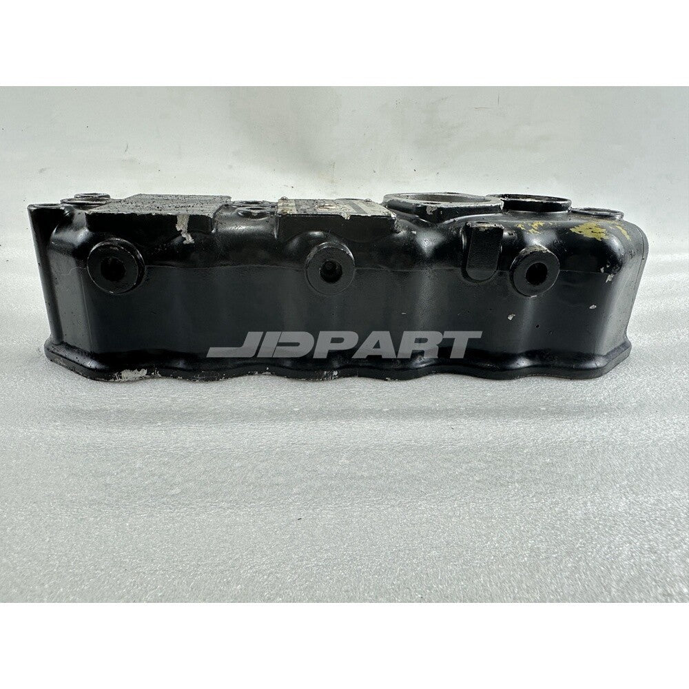 3D82 Valve Chamber Cover for Diesel Parts -