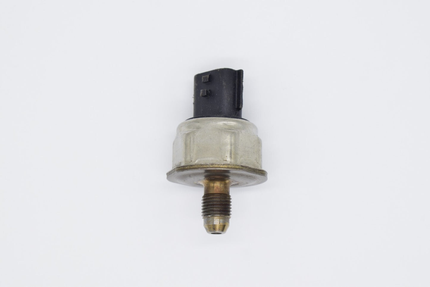 Fuel Injection Pressure Sensor DS7G-9F972-DA is suitable for Fusion Escape 1.5L. n