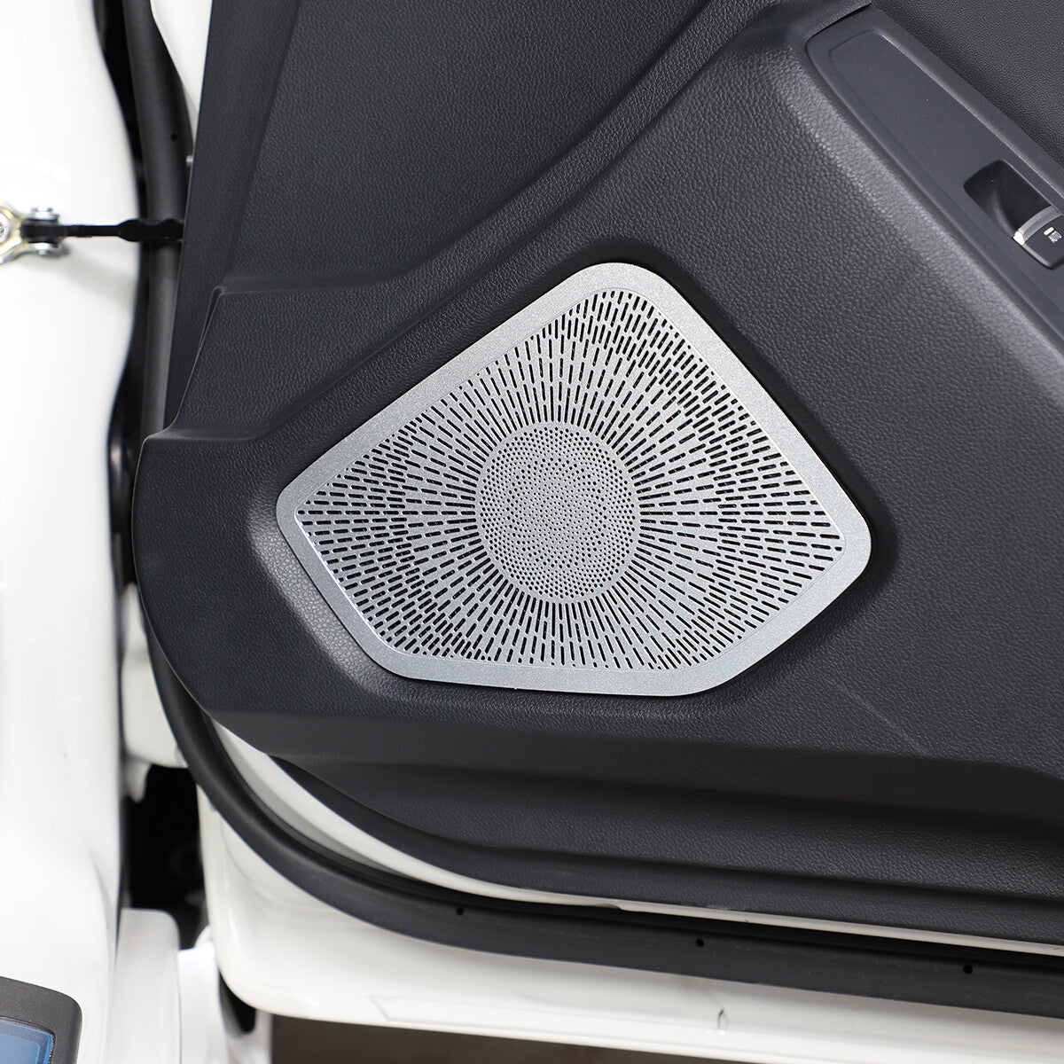 Brown center console knee side panel cover decoration suitable for LR for Defender 90 110 20-2023- v