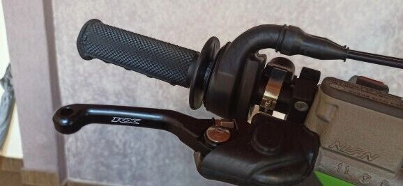 The hexagonal main injector is suitable for VMTMX carburetors 300-390 350 360 370 380 m