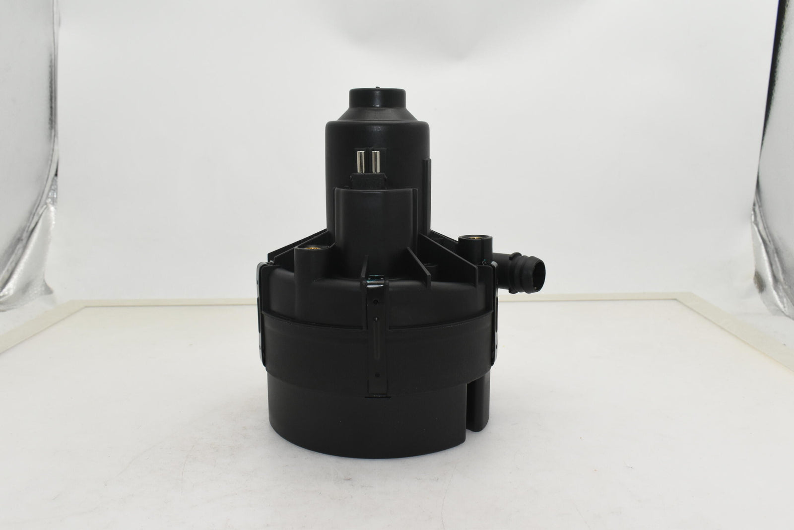 Secondary Air pump for Mercedes C-Class W204 C63 AMG E-Class W212 E63 0580000037 Q