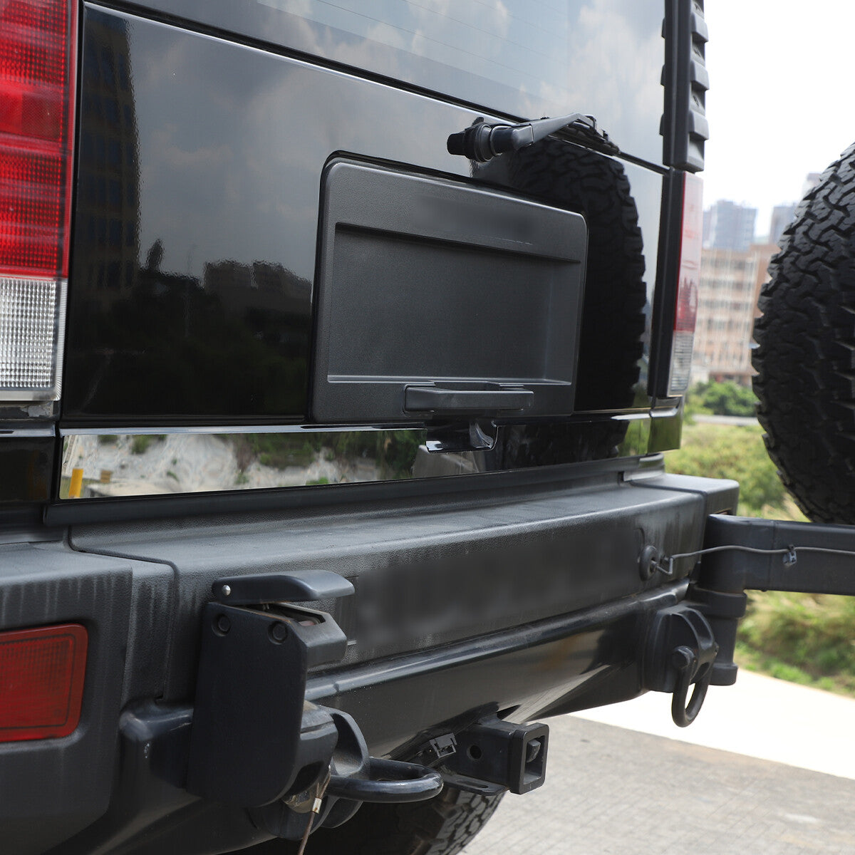 2-Piece Chrome Stainless Steel Lower Tailgate Trim Panel for Humme H2 2003-2007 n