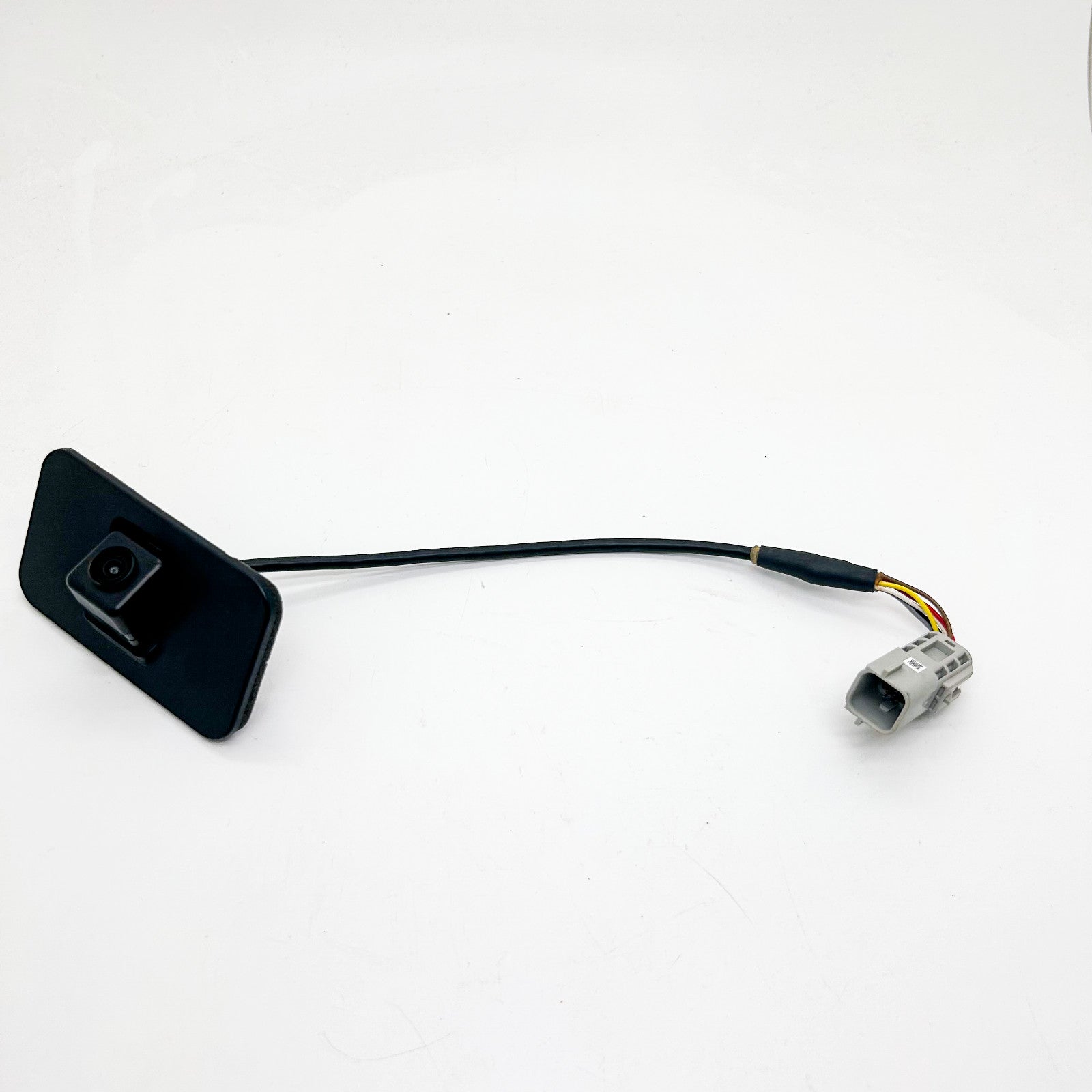 Rearview parking assist camera 23432248, compatible with 2015-2020 Suburban Tahoe. n
