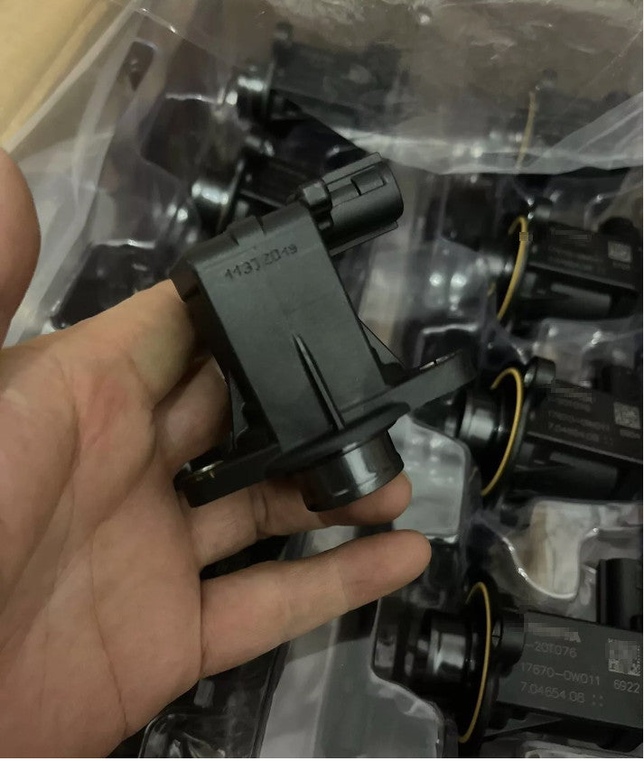 Turbo Boost Pressure Valve 17670-0W011 for Lexus NX RX GS IS RC