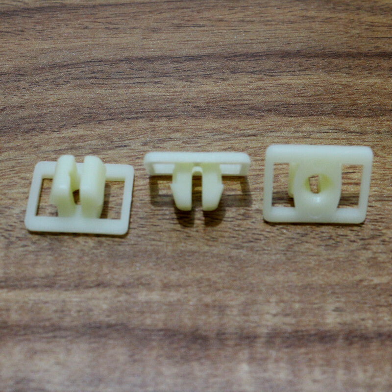 30-piece door panel mounting clips and fasteners suitable for Fiat 14188282