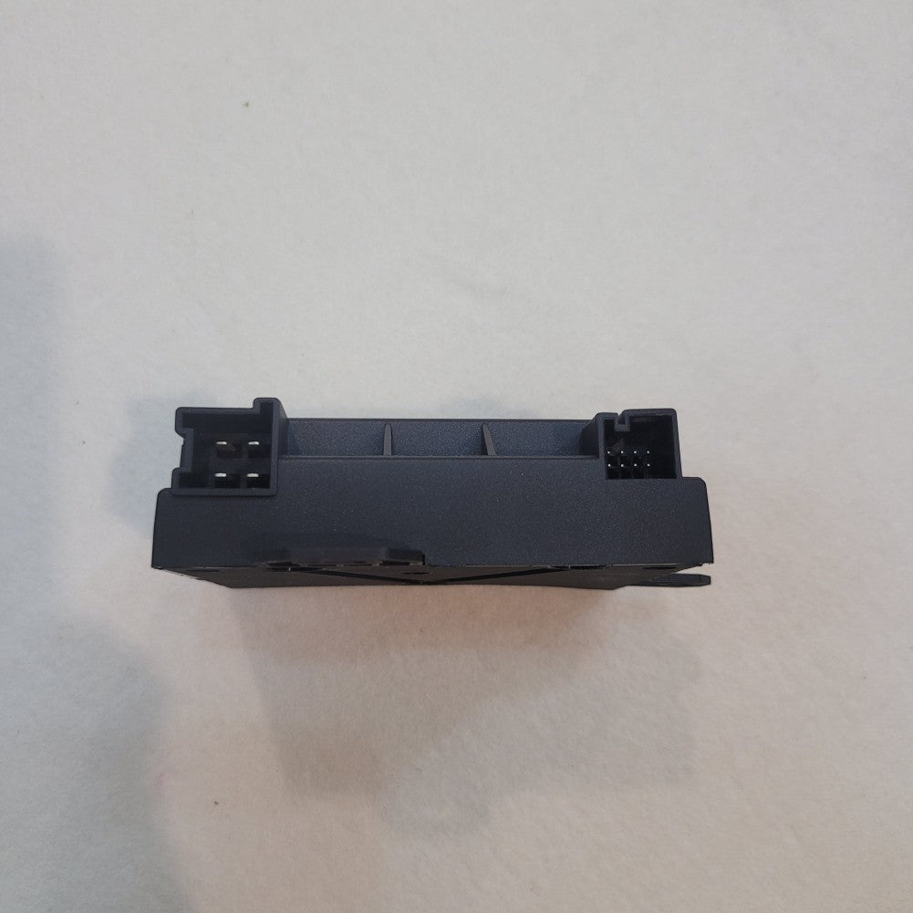 for Mercedes W212 E550 06-14 Fuel Pump Control Module Q