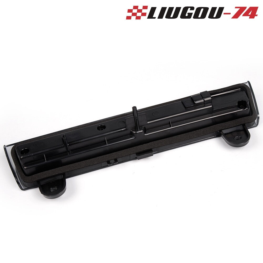 Suitable for 00-06 Suburban Tahoe for GMC for Yukon LED Third Brake Light Smoke- v
