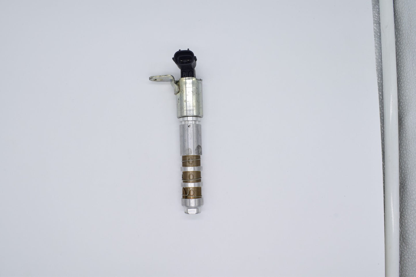 12636175 Universal Variable Timing (VVT) Solenoid Valve [2004-2024] n