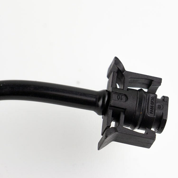 LR024251 Radiator Hose Top Tank Overflow Hose for Land Rover for Range Rover