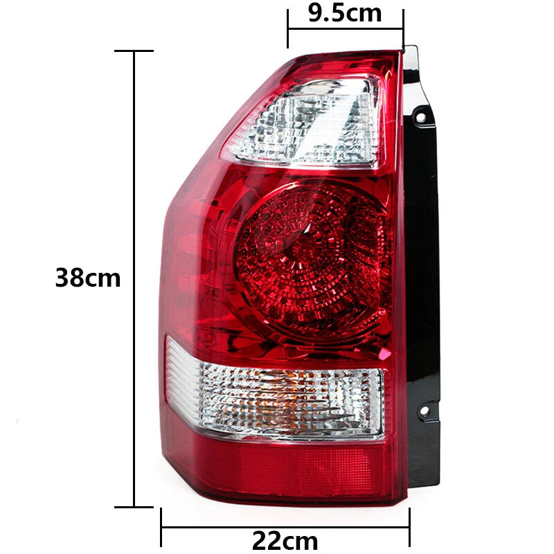 Rear Tail Light for Mitsubishi Pajero 2003-2006 Turn Signal Stop Lamp With Bulb