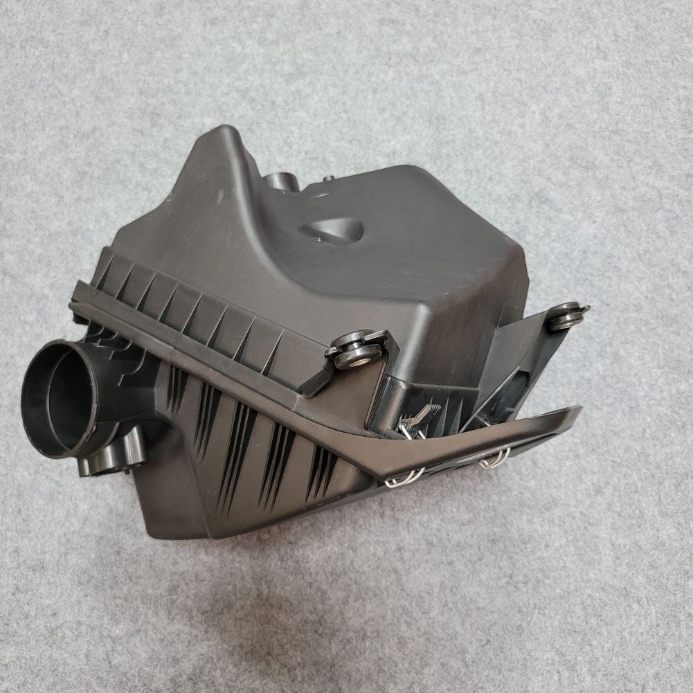 Air Intake Cleaner Filter Box for BMW 525i 530i 04-05