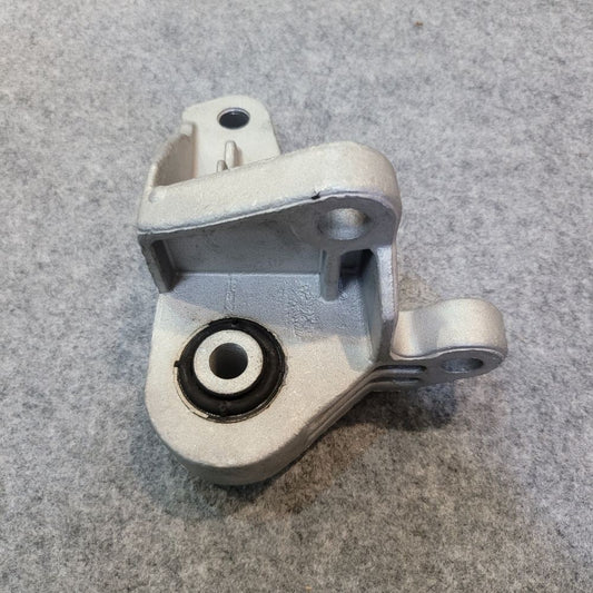 Engine Mount Kit for Volvo XC60 S80 S60 V60 V70 31262708 31262709
