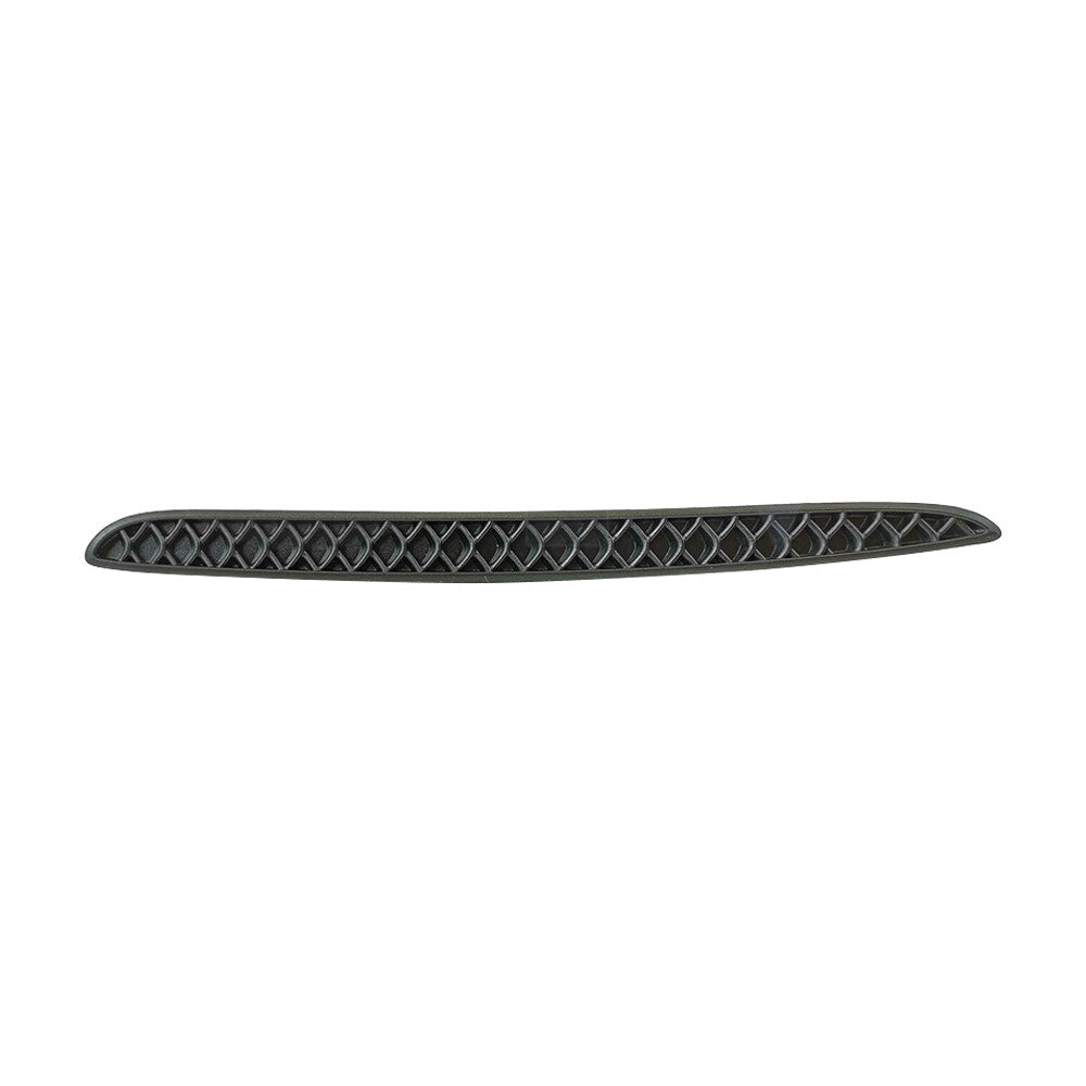 The black right rear bumper cover grille is suitable for C-Class C63 W205 AMG 2013-2017. n