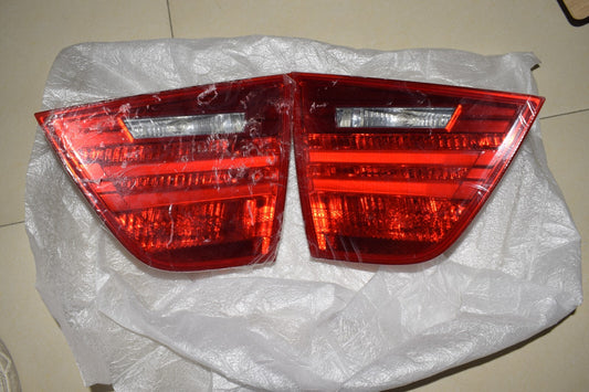 for BMW 3 E91 320i 2009 RHD Rear left and right inner taillights 7154161, 7154162 OEM