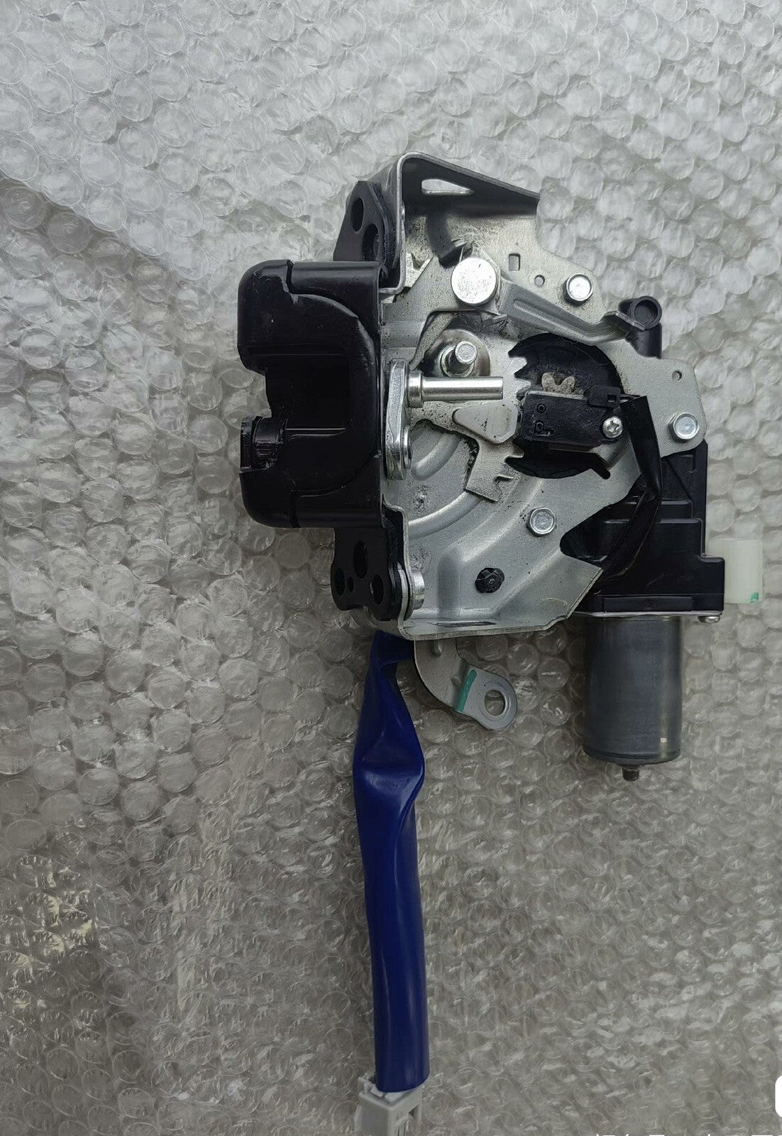 for Toyota Highlander Back Door Lock Assembly OEM 69350-0E150 (2020-2023)