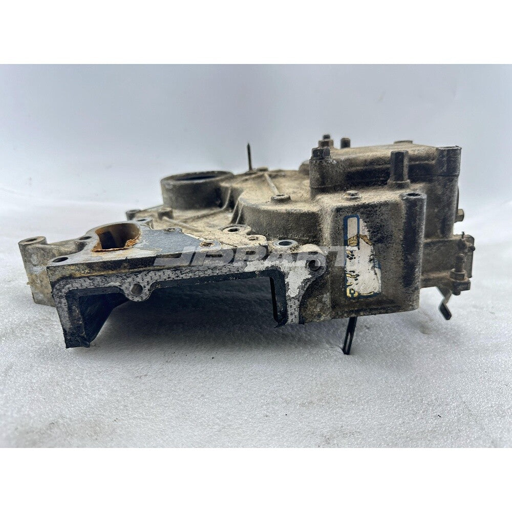 3KC1 timer cover is suitable for Isuzu excavator engine parts.