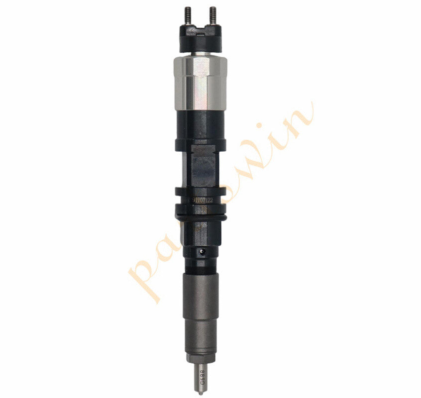 4-pack of new diesel fuel injectors for John Deer 8530 tractors 095000-6480 RE529149