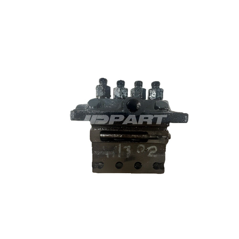 V1702IDI fuel injection pump is suitable for excavator engine parts.