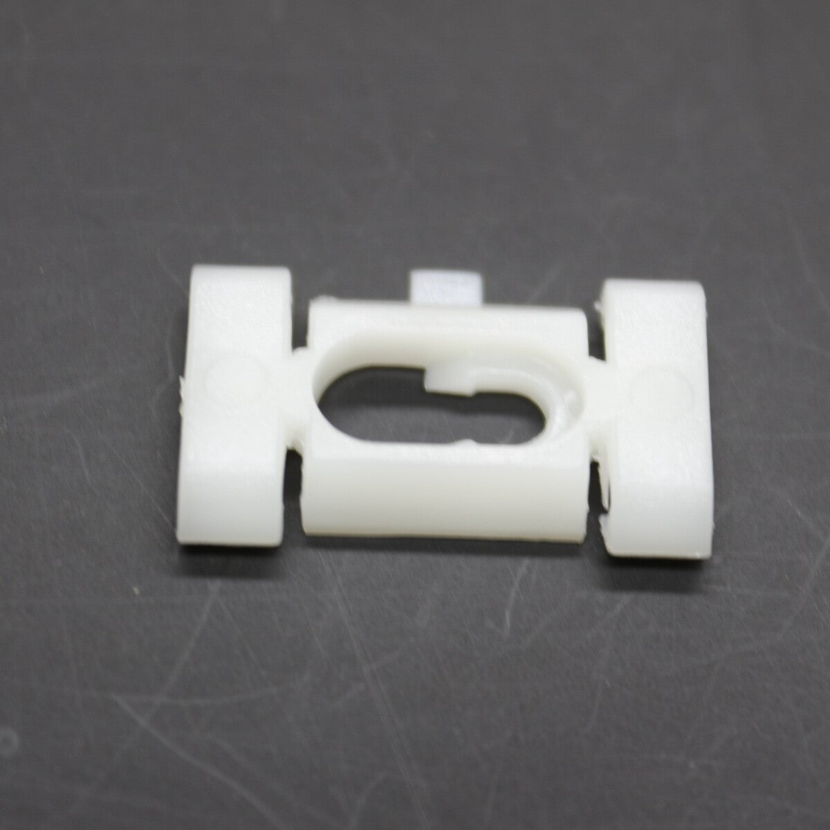 20Pcs For GM Vinyl Top Nylon Quarter Belt Reveal Moulding Retainers Fasteners