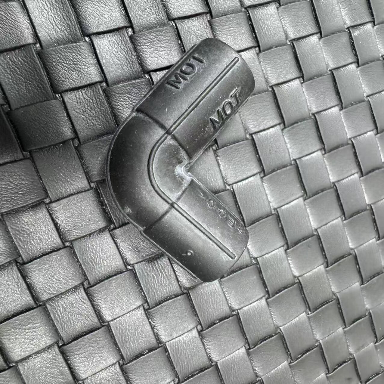 Fuel system purification valve suitable for Mercedes W216 CL63 AMG S550 CL550 07-14 Q