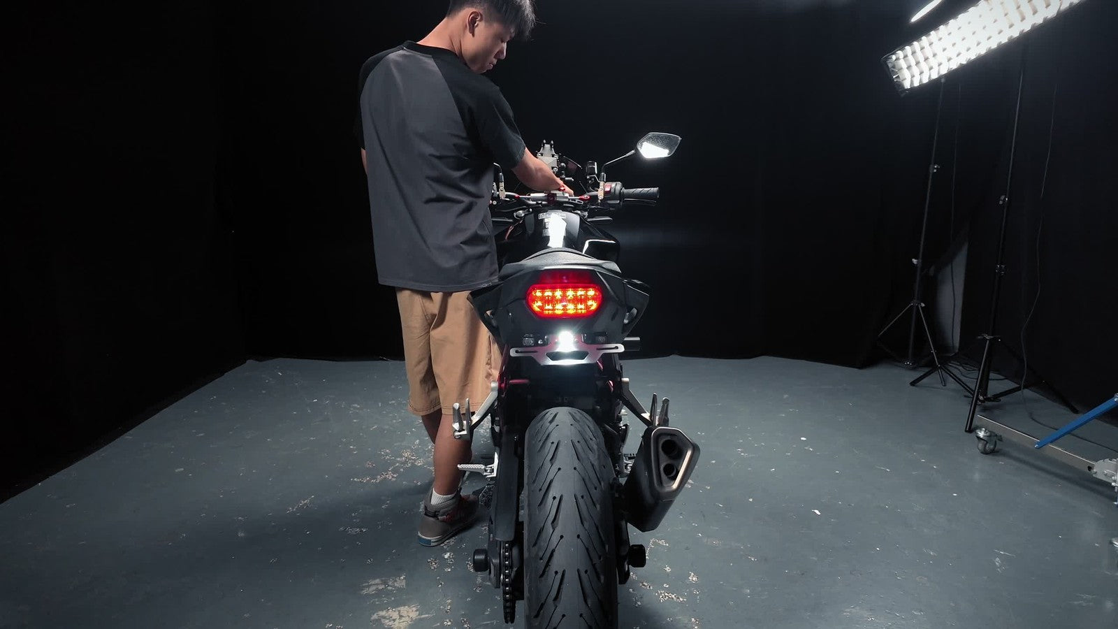 For 24-25 for Honda CB750 Hornet 750 Foldable Tail Tidy License Plate Holder w/Light Q