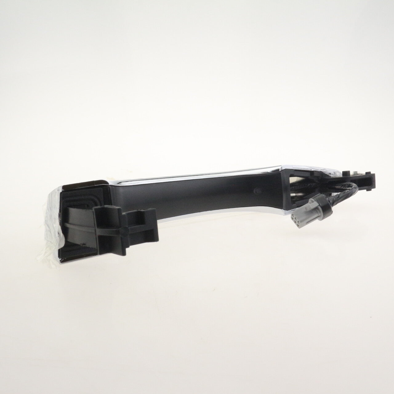 1  84631-ED40A 84631-ED400 tailgate lock suitable for Tiida C11 Sedan 2007-2014 18056