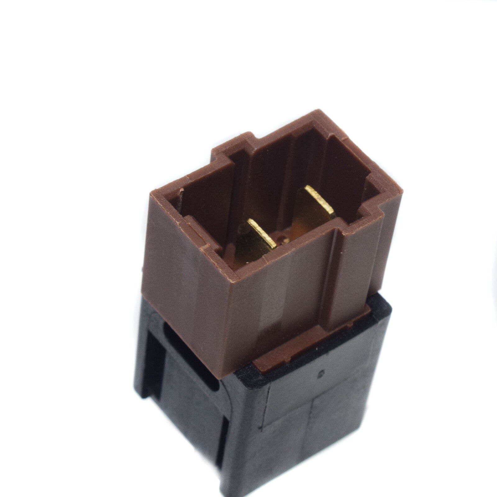 25300-AT300 Cruise Control Clutch Switch for Nissan 350Z, G35, Q45, and Pathfinder Q