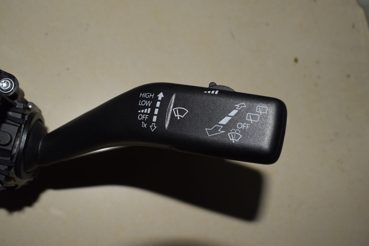 for Skoda Rapid for Seat Toledo 4 Turn Signal Wiper Cruise Control 6RA959653 Q