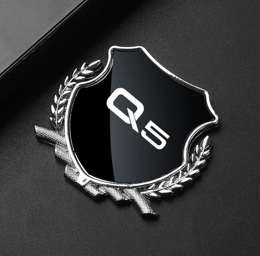 Black leather horseshoe buckle accessory for Audi A1 car keychain/key ring.