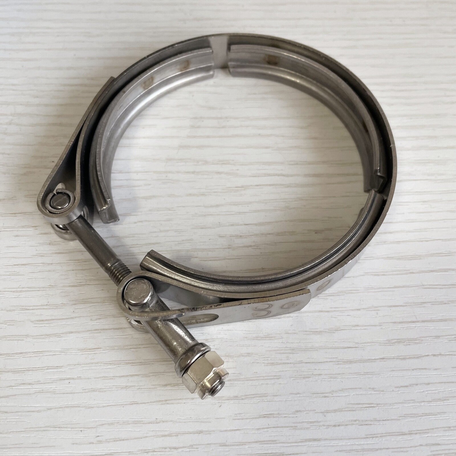 G30 turbocharger turbine V-band clamp from bearing housing to turbine housing