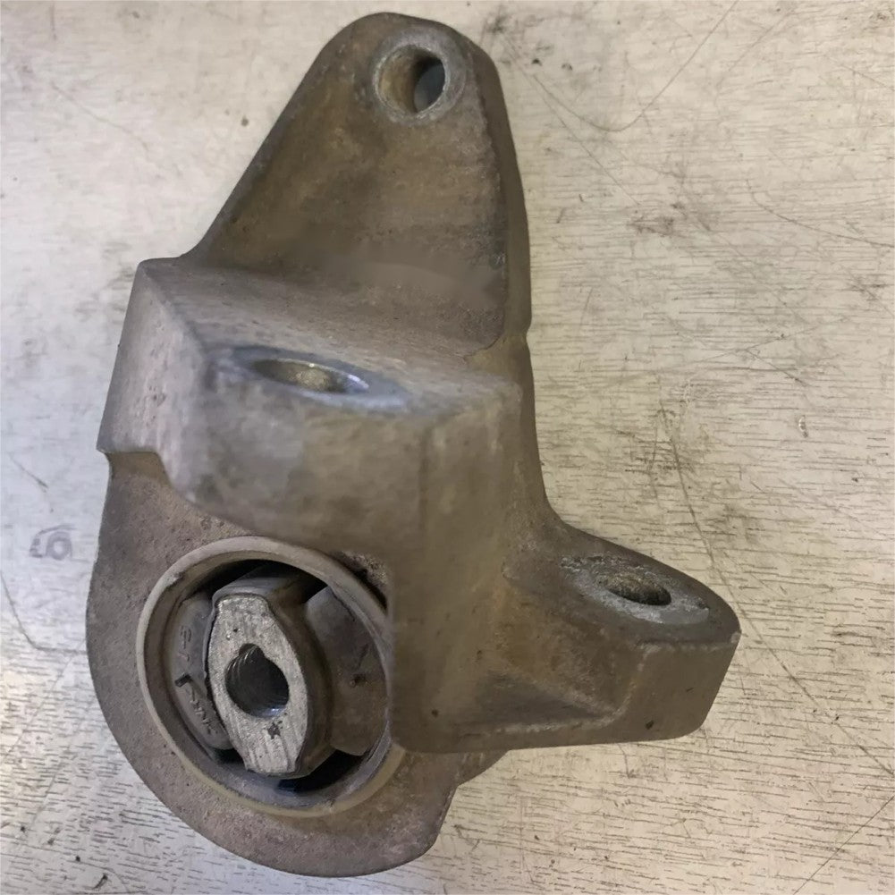 Box-mounted replacement part # F1F16P093RB