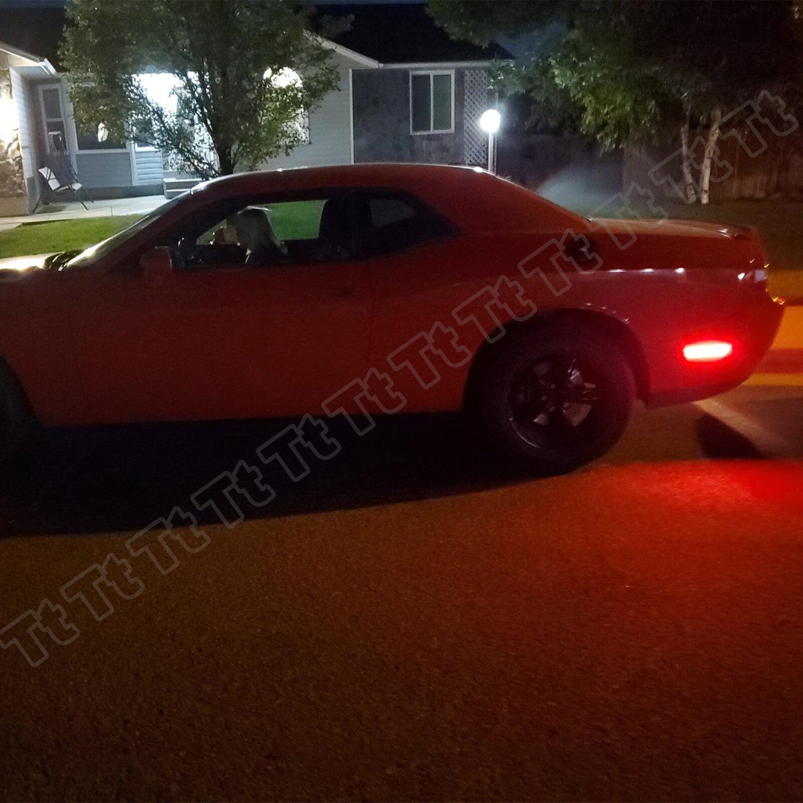 Suitable for 08-14 for Dodge for Challenger 11-14 charger smoked LED rear marker light- v