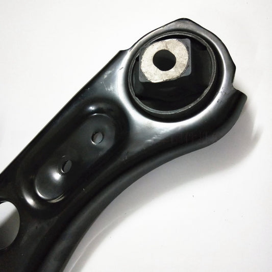 Bottom arm Rubber Bushing Replace# 53371189 Q