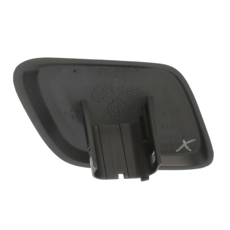 The headlight cover on the left side is suitable for Jeep Grand Cherokee 68078291AB
