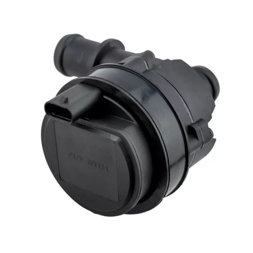 Engine cooling water pump suitable for Mercedes-Benz GLA250 15-20