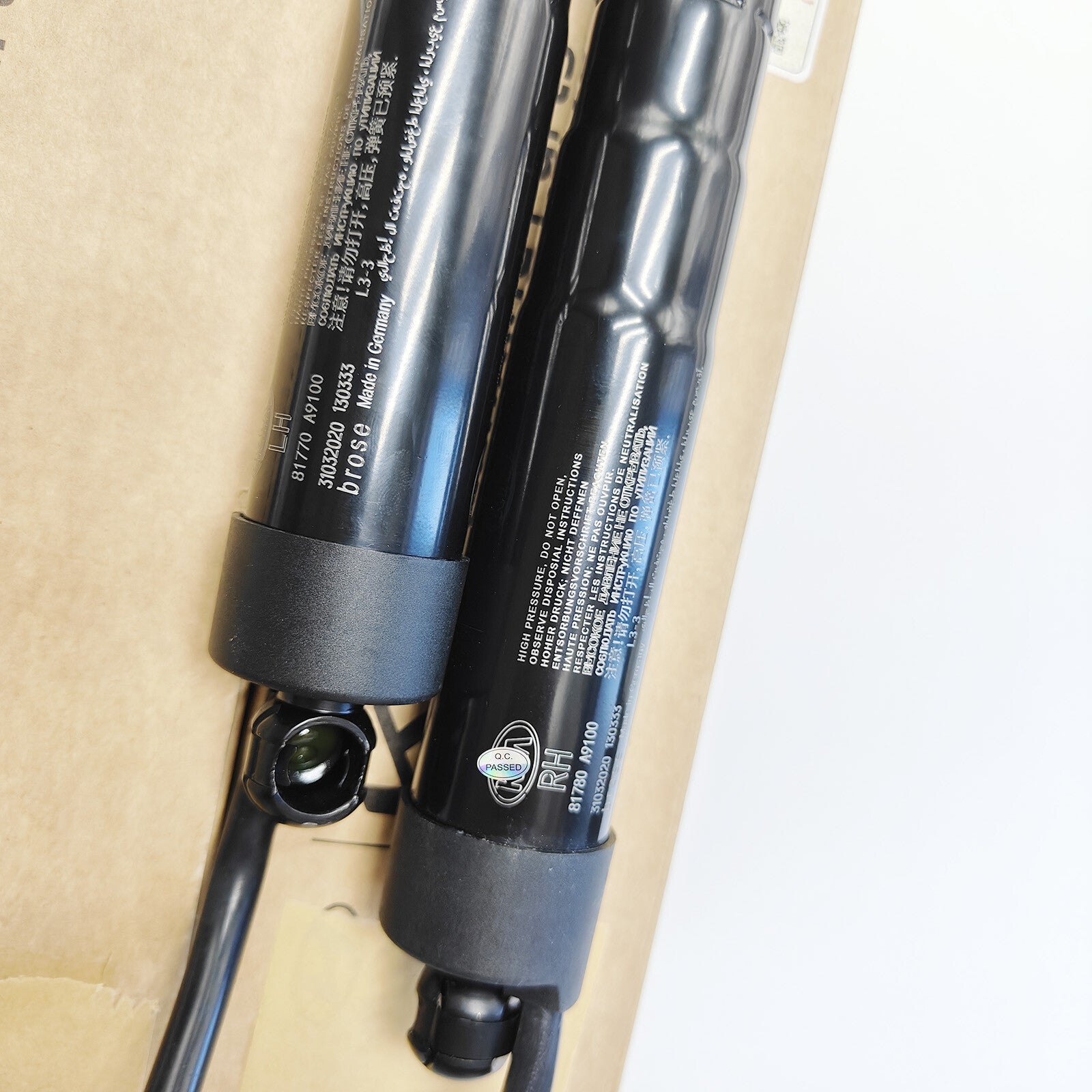 The all-new left and right power tailgate lifter pillars are suitable for the 2015 for Kia Sedona 3.3L. Q