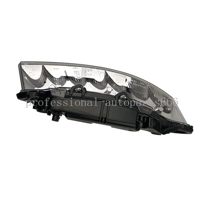 One pair of left and right daytime running lights are suitable for Mercedes-Benz S-Class S350 S500 C250