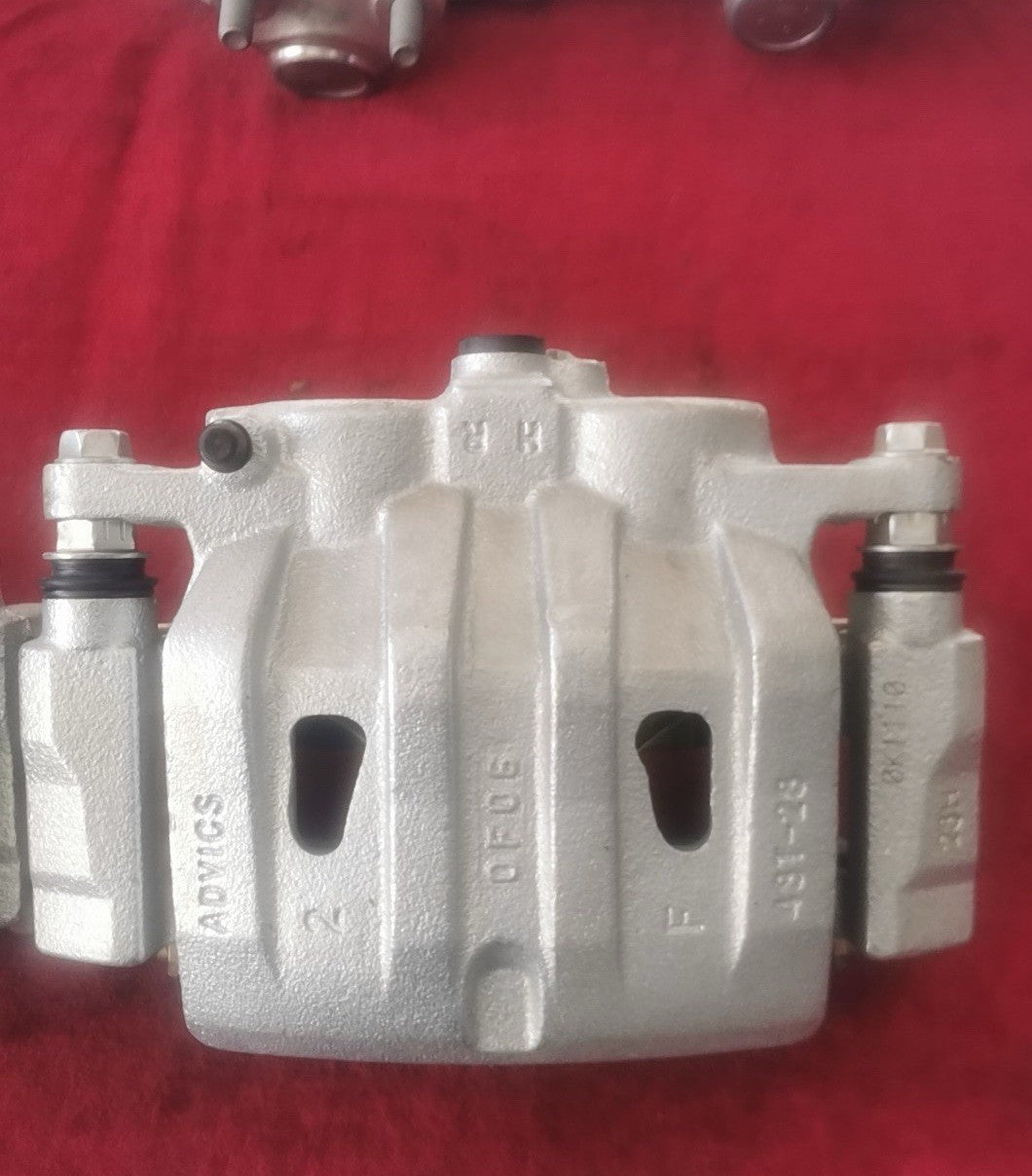 Right Front Brake Caliper 47730-08040 for 2021-2024 for Toyota for Sienna Q