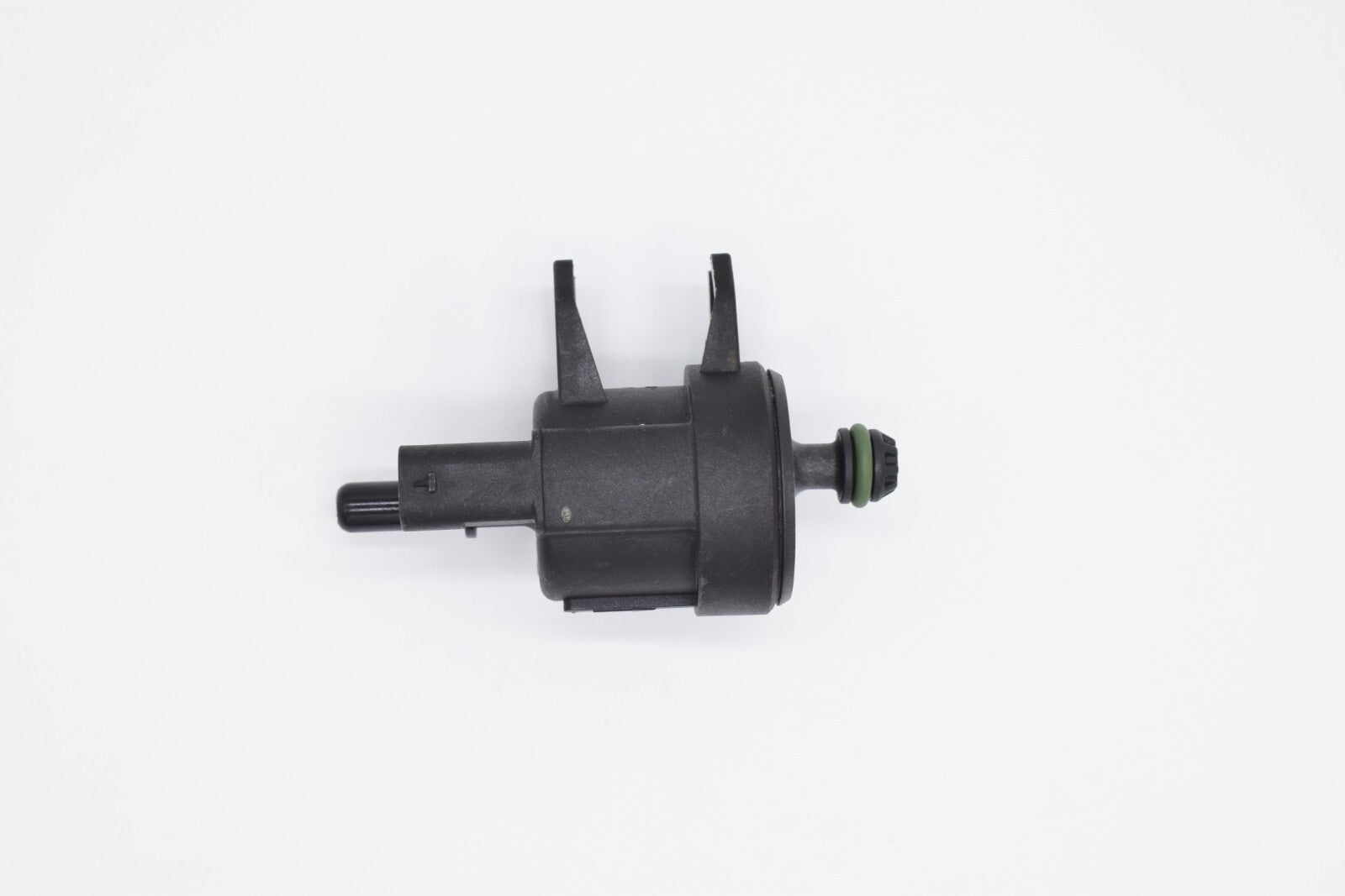 99685666 Steam canister purification valve 2013 - 2015 Spark 1.2L n