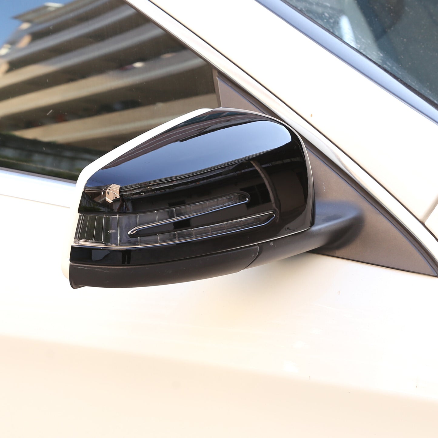 Gloss black side mirror covers for A6, B6, C6, C6, CLA, GLA, GLK-Class. n