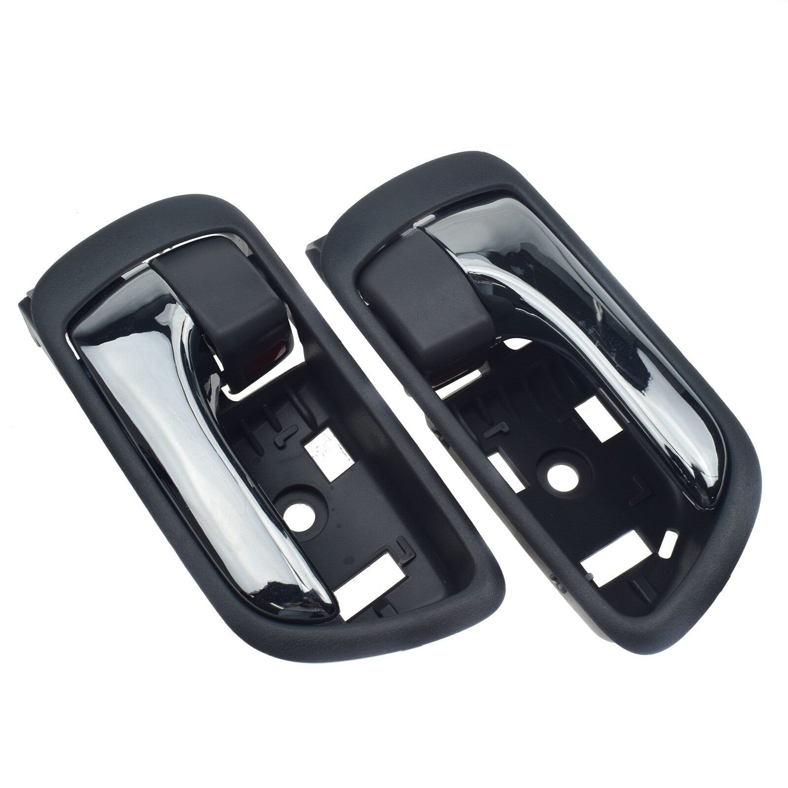The interior door handle with left-side chrome gray trim is suitable for Camry models from 2002 to 2006. n