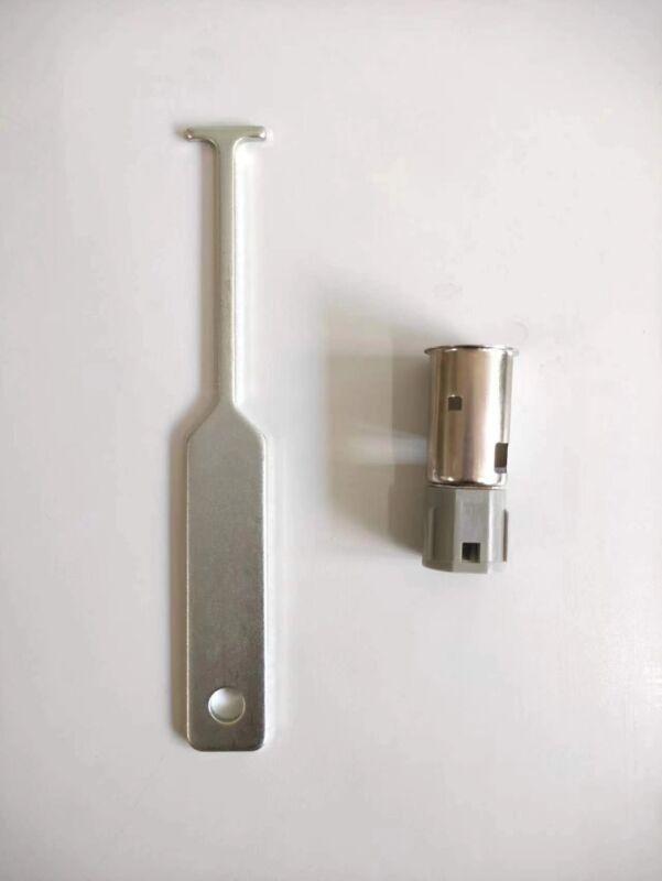 Car power socket cigarette lighter socket 253369B92A suitable for Nissan .