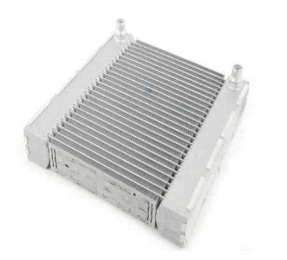 Engine cooling radiator suitable for 2012-2020 for Mercedes-Benz CLA S63 E63 AMG 0995003203