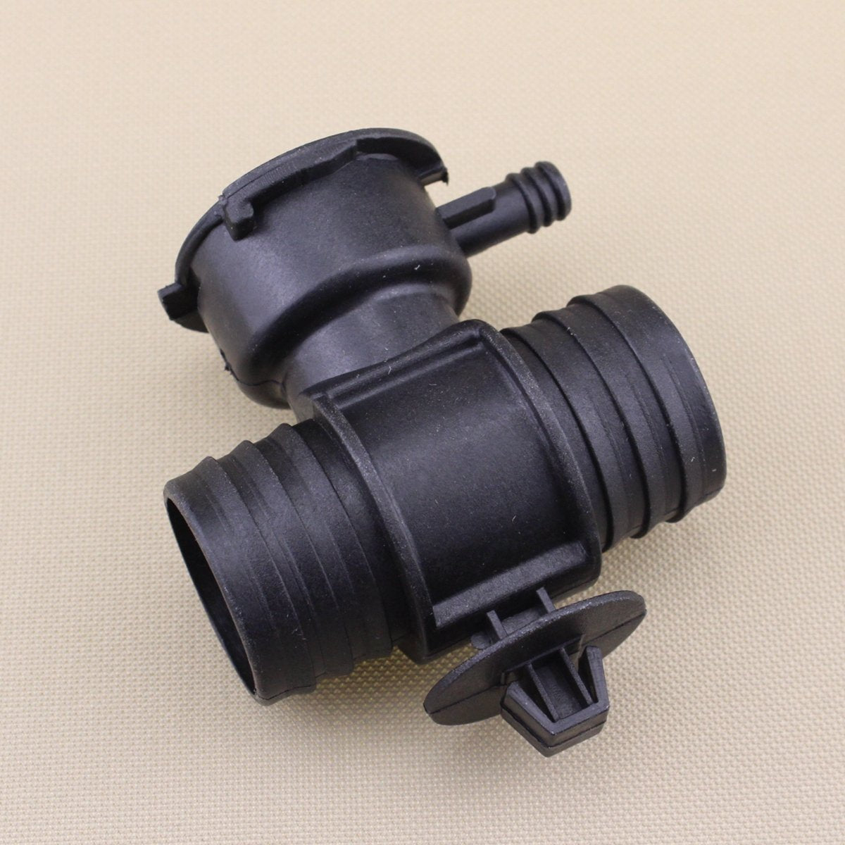 Suitable for 00-04 for Dodge Dakota 4.7L-V8 Radiator Coolant Hose - Molded Coolant Hose Upper Part - new