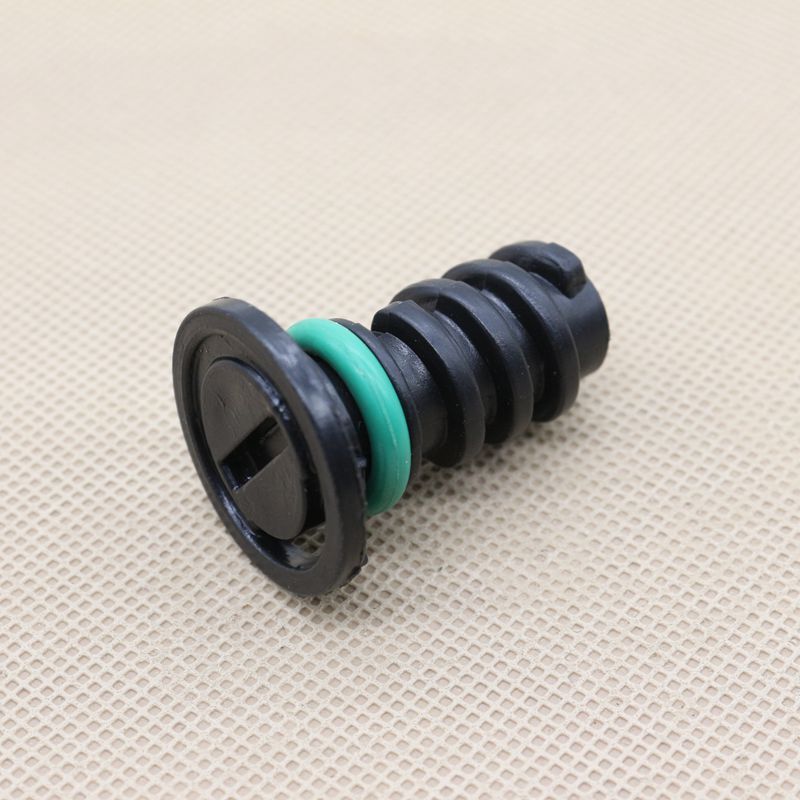 Engine oil pan pump drain plug 0029902017 is applicable to for Mercedes-Benz W205 C63 AMG S